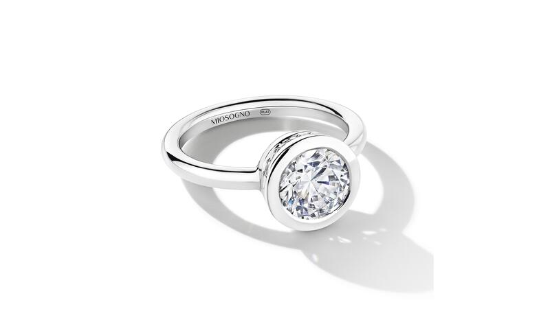 Miosogno diamond and platinum ring