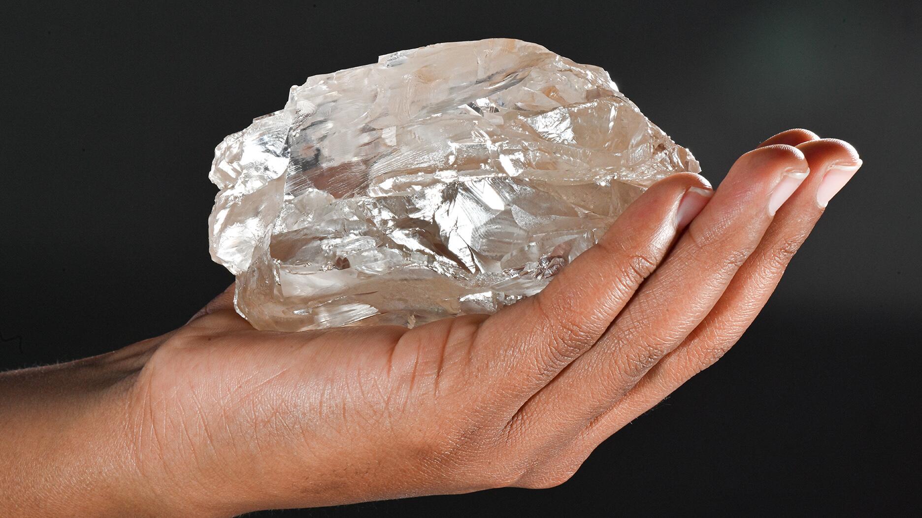 2,492 carat rough diamond 